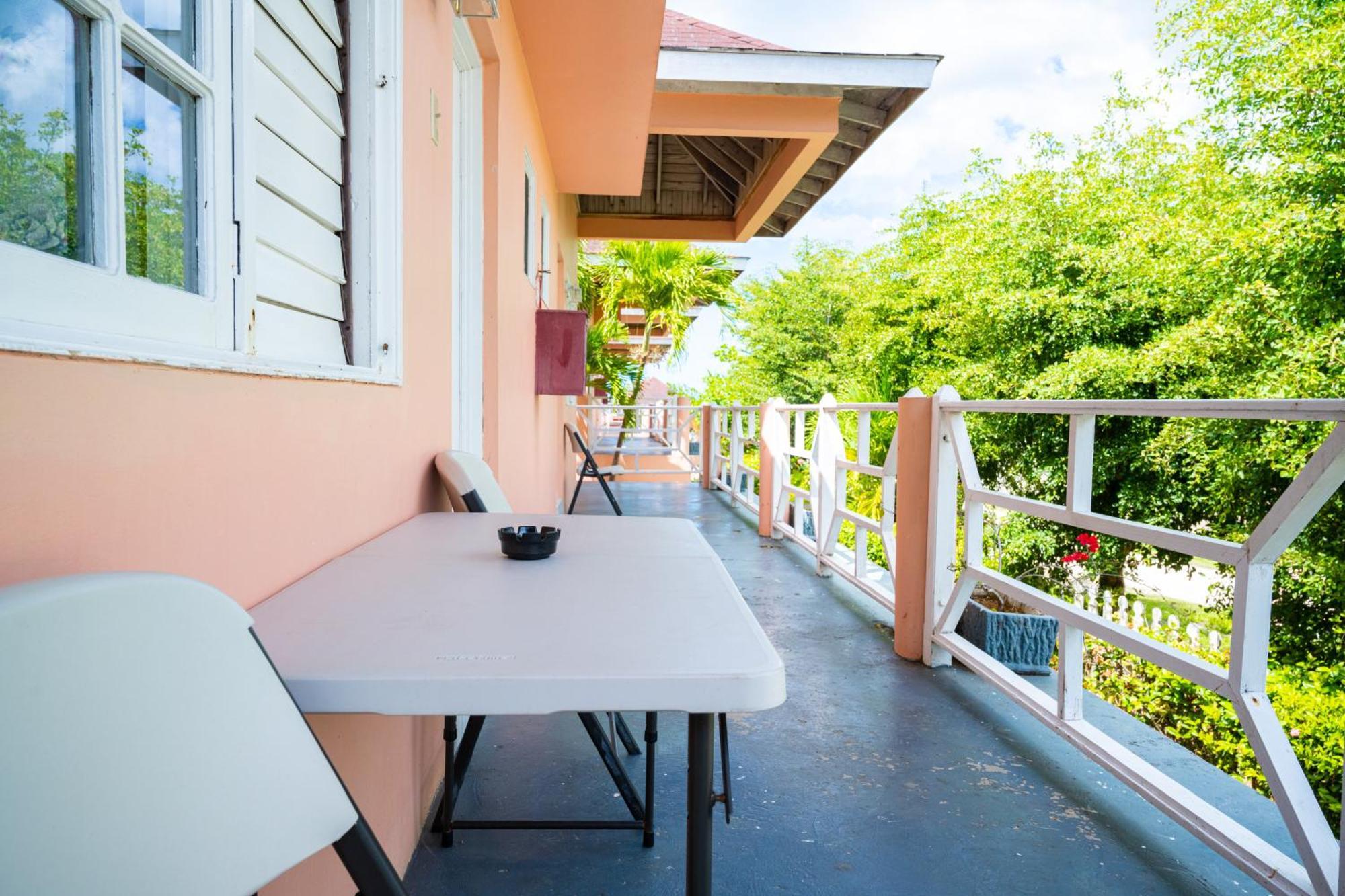 Shields Negril Villas Δωμάτιο φωτογραφία